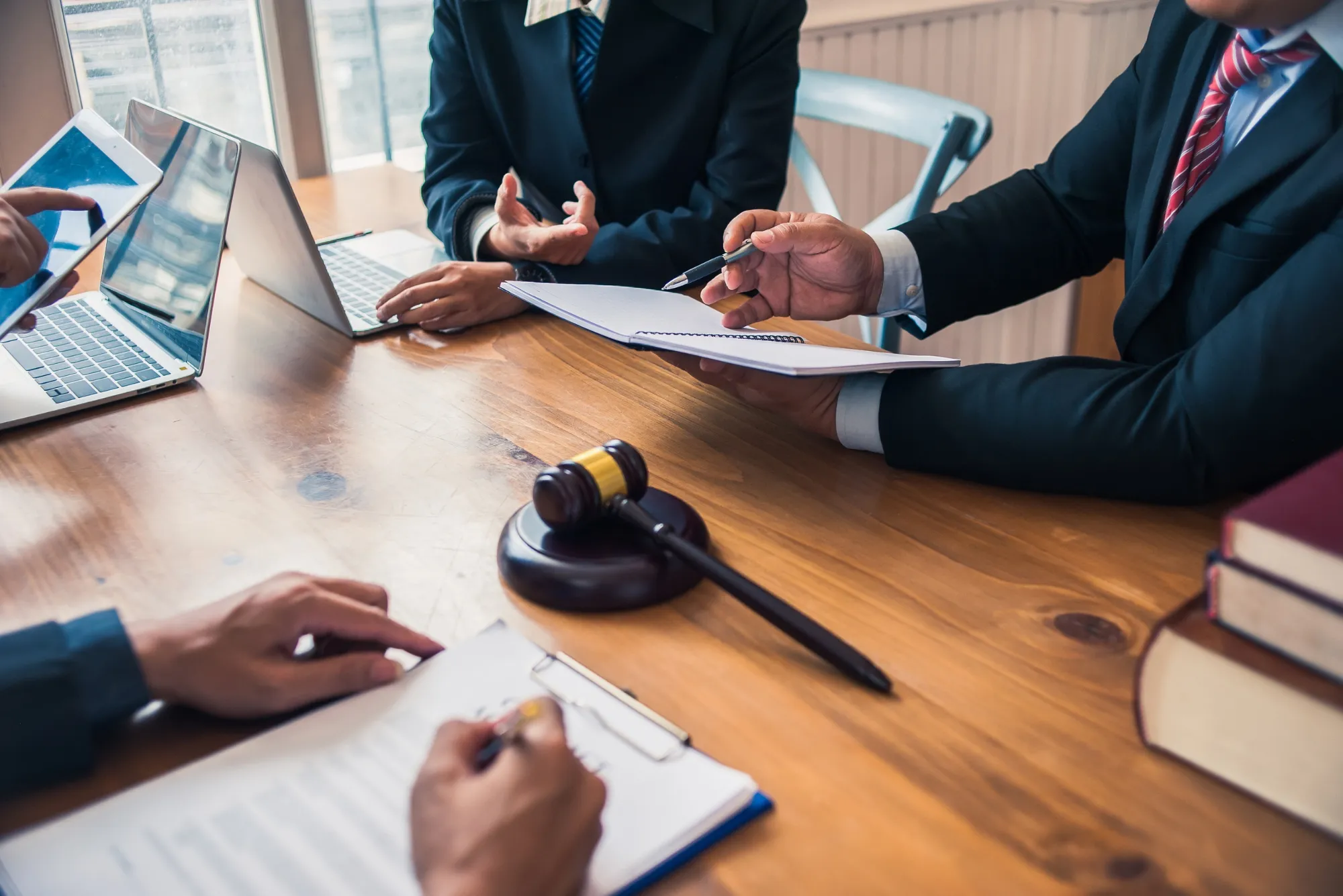 What makes criminal lawyers in Dubai different from general legal practitioners?