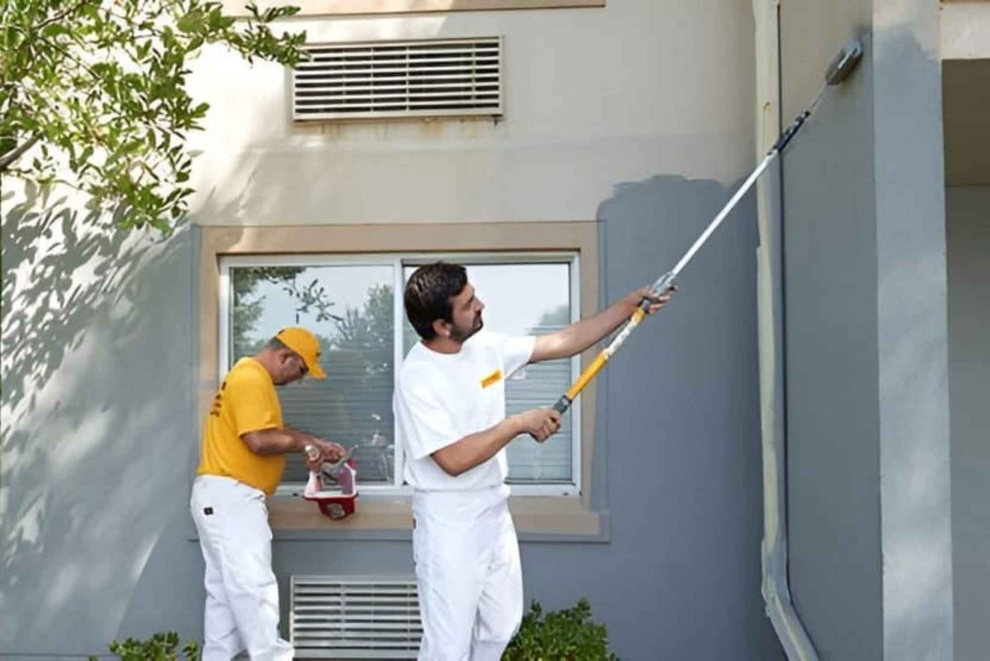 Villa Painting Boosts Curb Appeal in Dubai