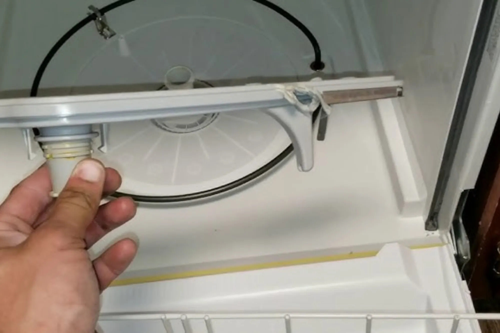 How to Fix Refrigerator That Smells Like Burning