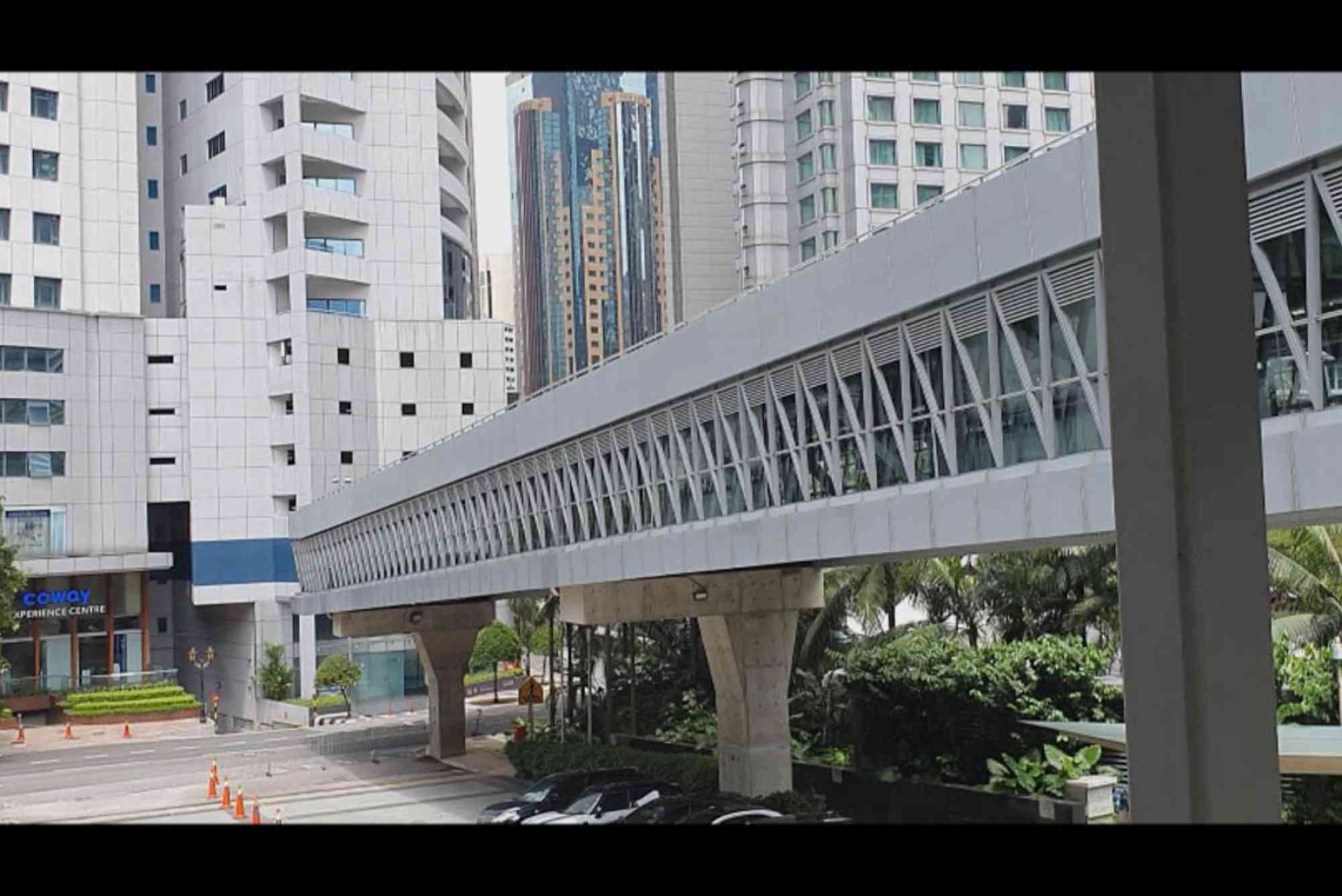 Malaysia Covered Walkways from Pavilion to KLCC