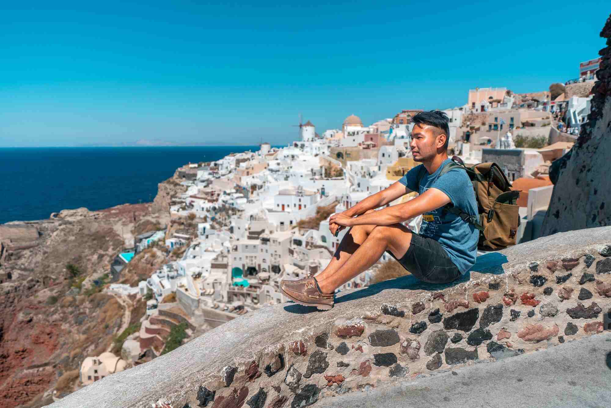 Trail Guide — Hiking Near Santorini: Routes, Distance & Tips